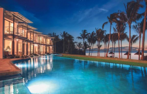 Victoria Beachcomber Resort & Spa - Victoria for 2 - Adults Only